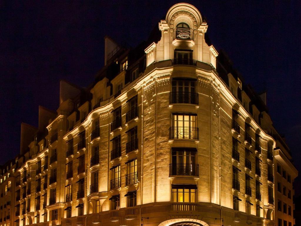 أحد أفضل فنادق باريس الحي الثامن المميزَّة